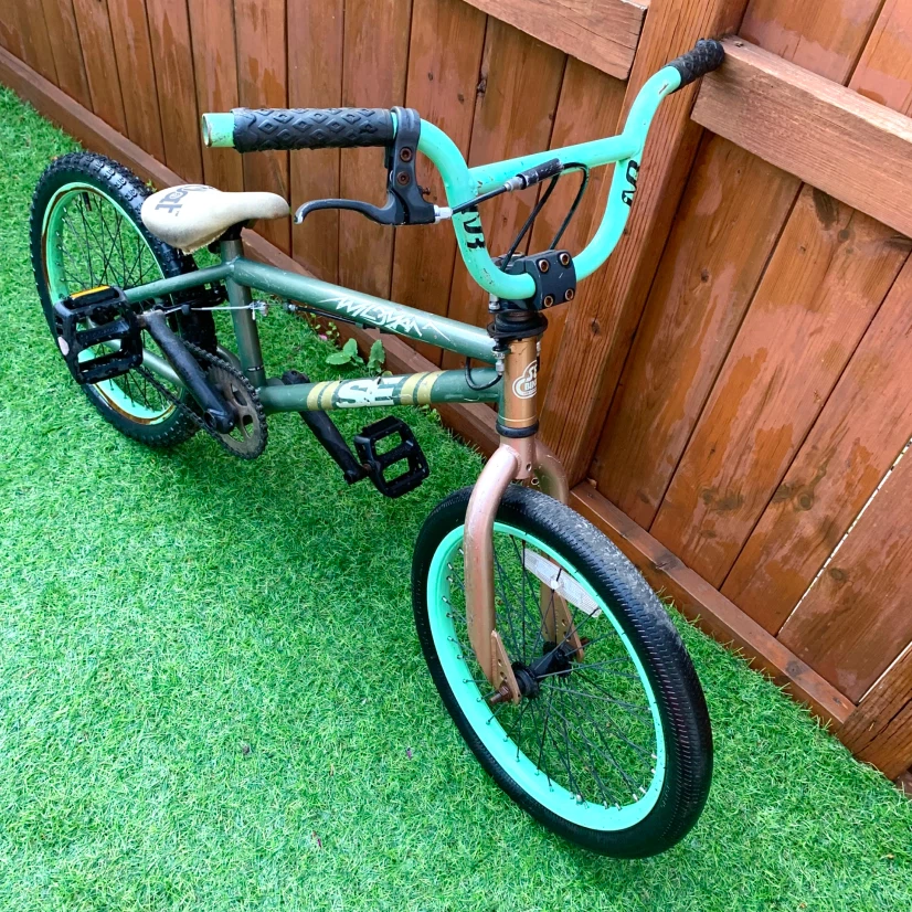 Green BMX Bike Freestyle Bicycle Older Youth Adult Stunt Bike