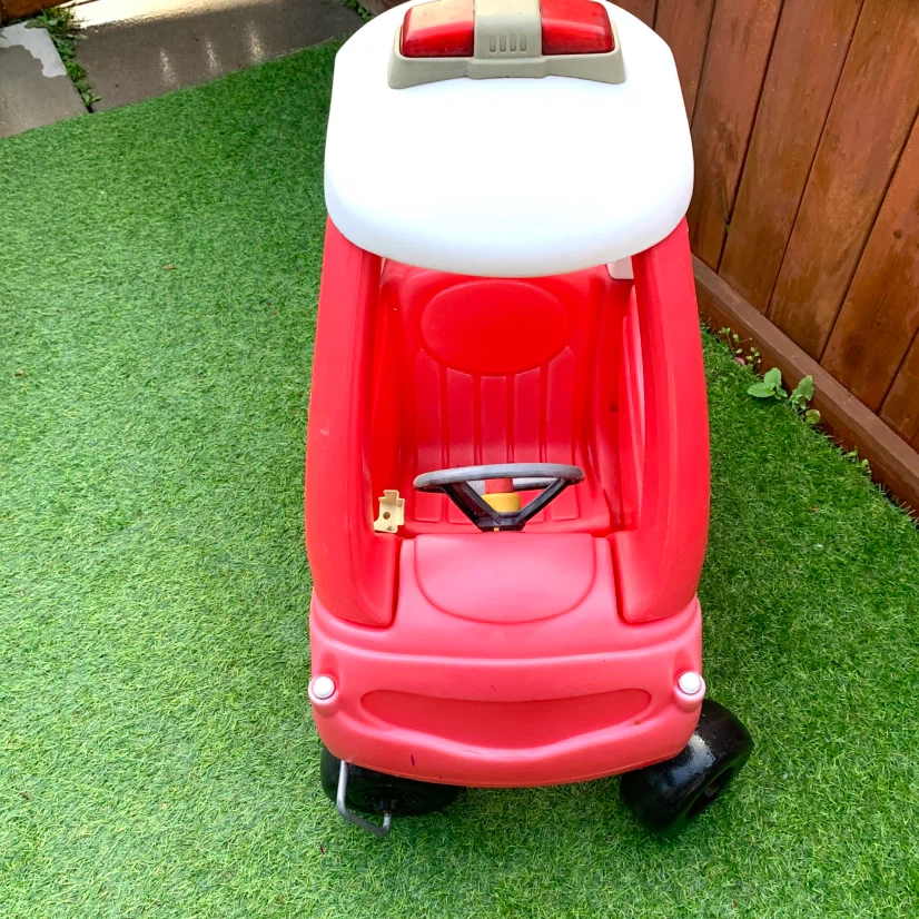 Kids Ride On Toy Car Red White Outdoor Toddler Push Play Car - photo 3