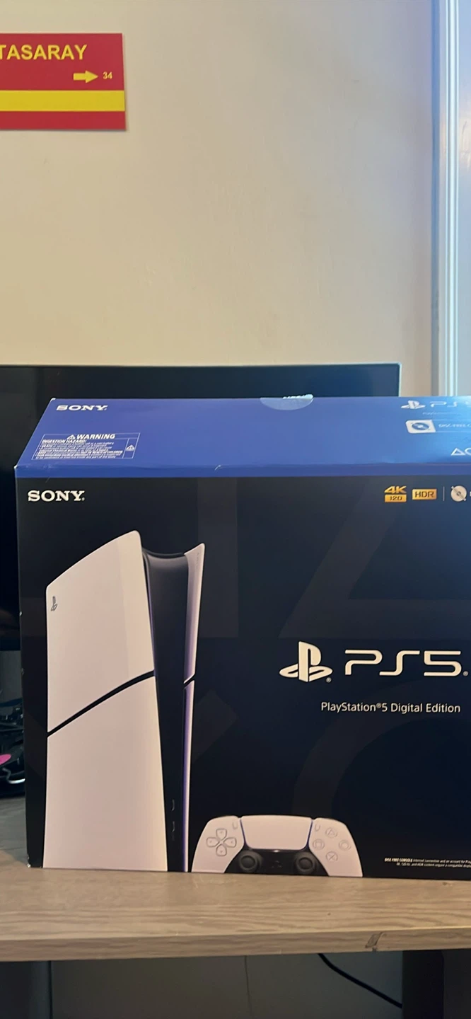 PlayStation 5 slim - photo 3