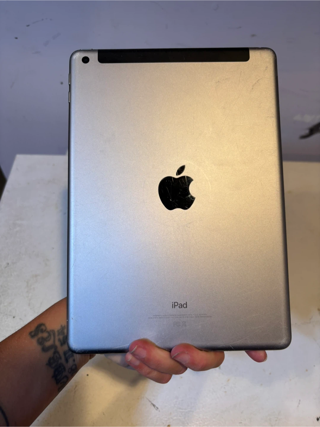 Apple iPad and Apple Watch - photo 3