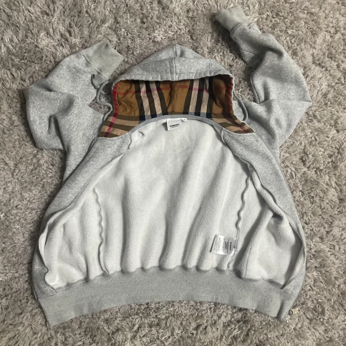 Burberry sweater - photo 2