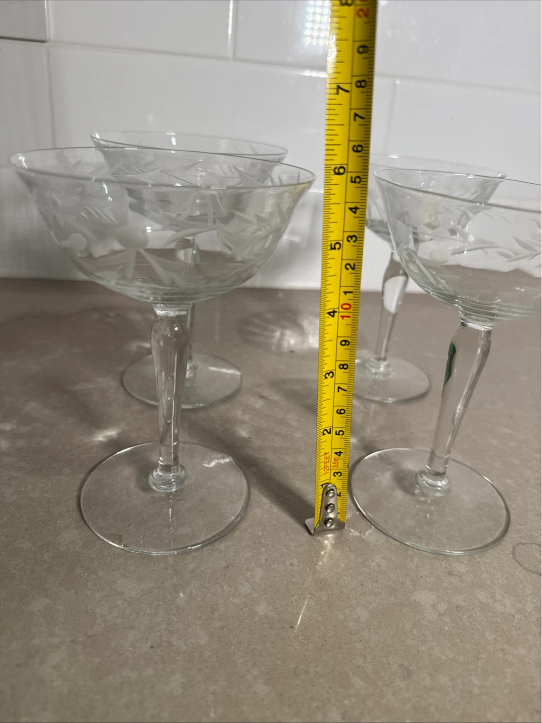 Set of 4 Etched Glass Coupe Glasses - photo 5
