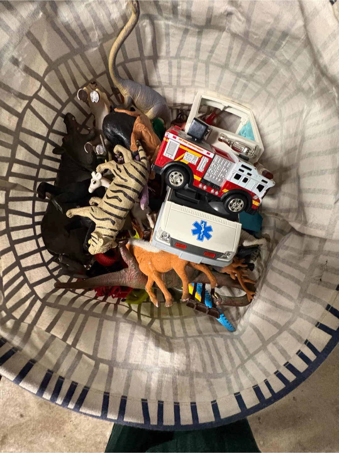 Toy Bin with Animals and Vehicles - photo 2