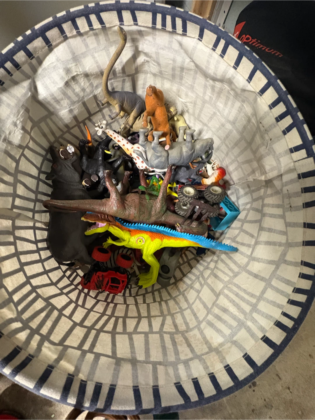 Toy Bin with Animals and Vehicles - photo 3
