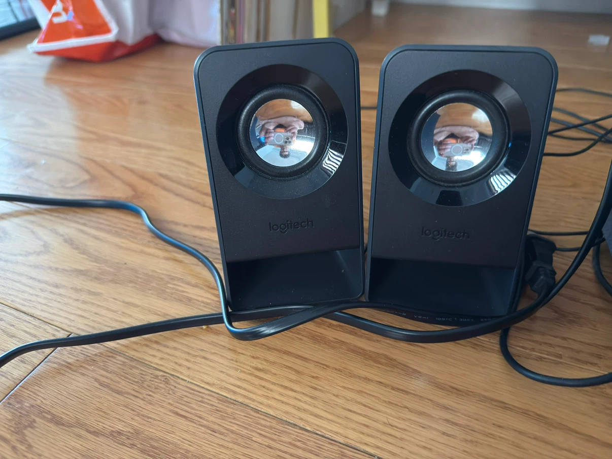 Logitech LS21 2.1 Stereo Speaker System - photo 3