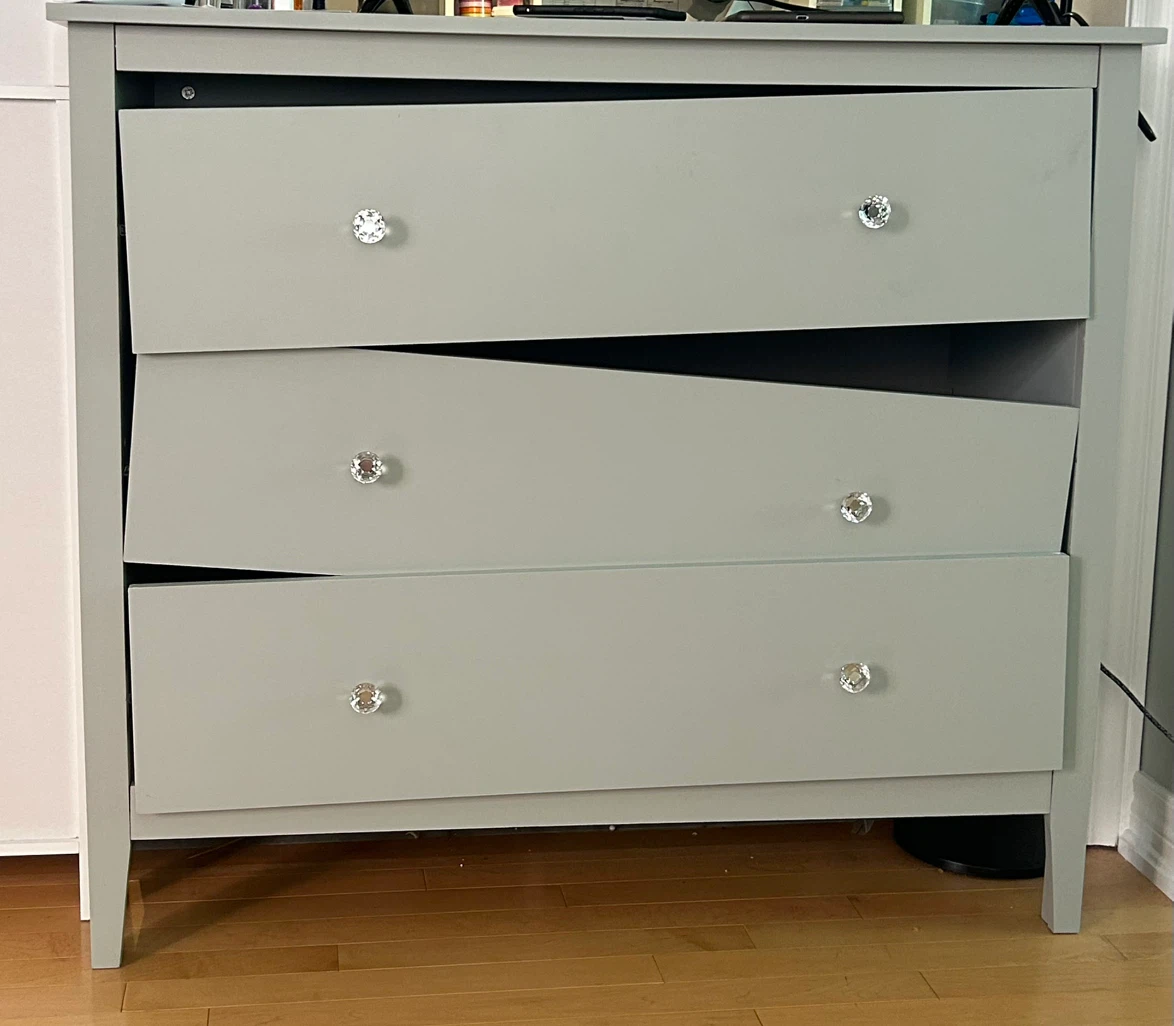 Grey 3-Drawer Dresser with Crystal Knobs