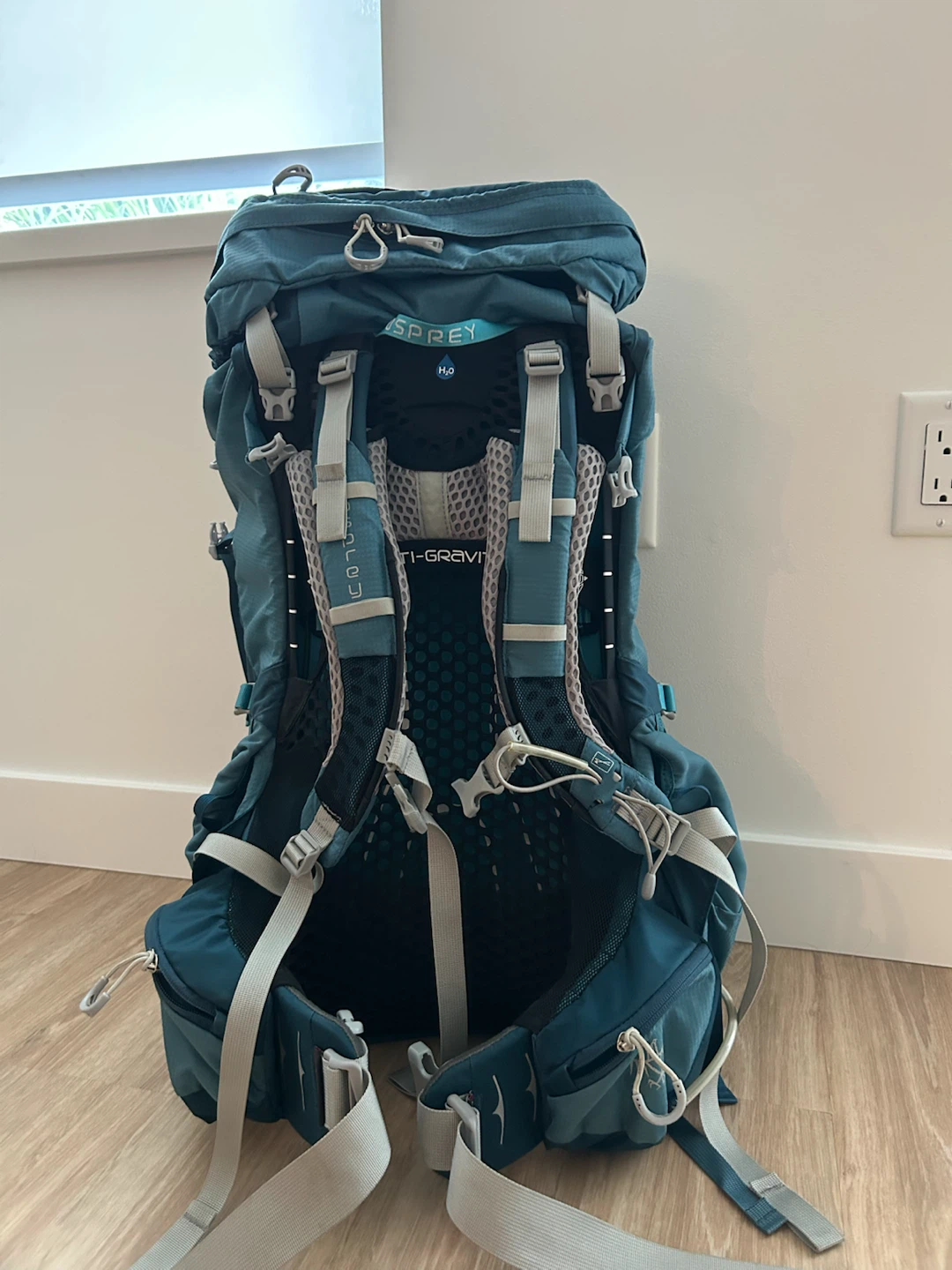 Osprey Aura AG 50 Women’s Backpack