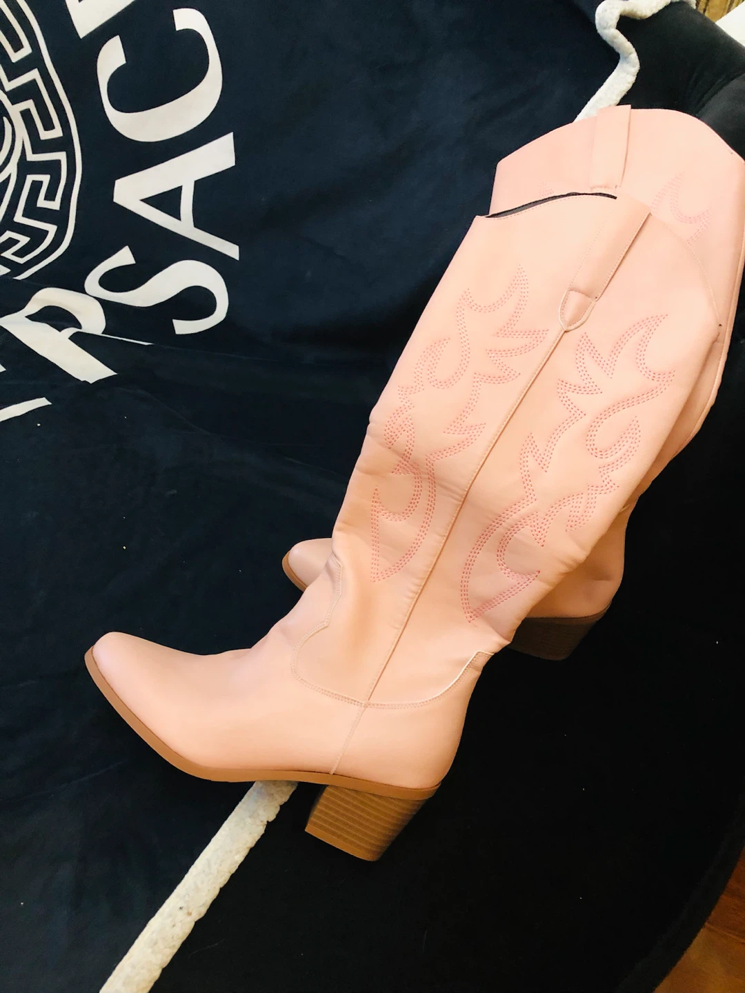 Pink knee-high cowboy boots brand new 8