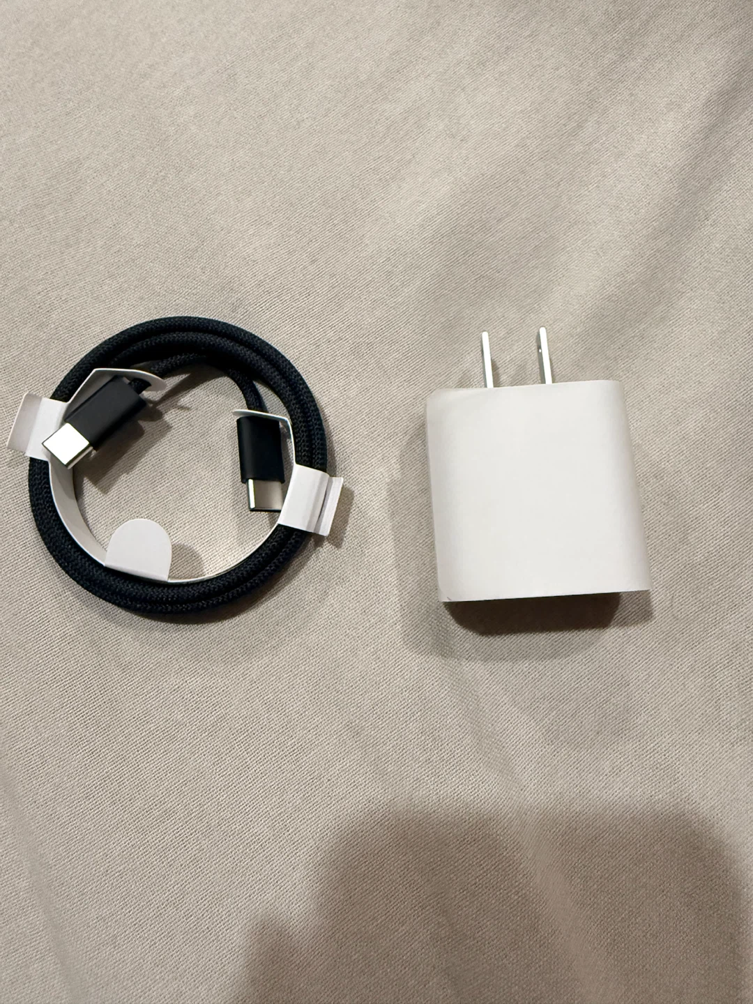 iPad Pro 13” M5 256gb - Never activated - photo 3