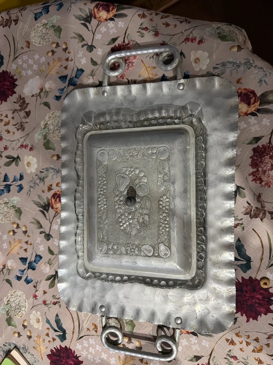 Vintage Cromwell  hand wrought aluminum   Serving Tray with Lid - photo 3
