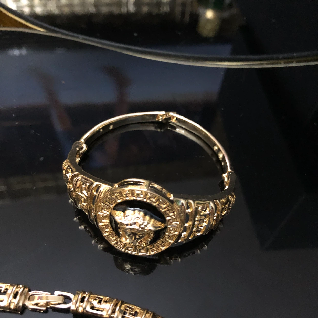 Gold Medusa Necklace and Jewelry Set - photo 2