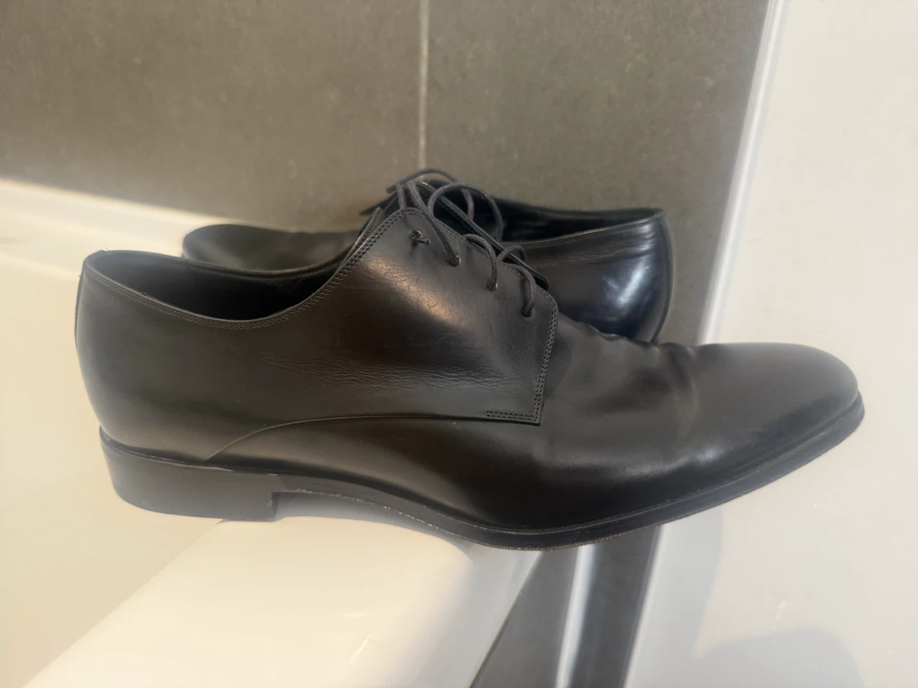 Dior Black leather derby dress shoes paid 1600 size 11.5 - photo 2
