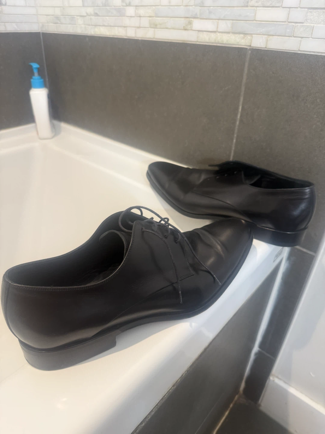 Dior Black leather derby dress shoes paid 1600 size 11.5 - photo 5