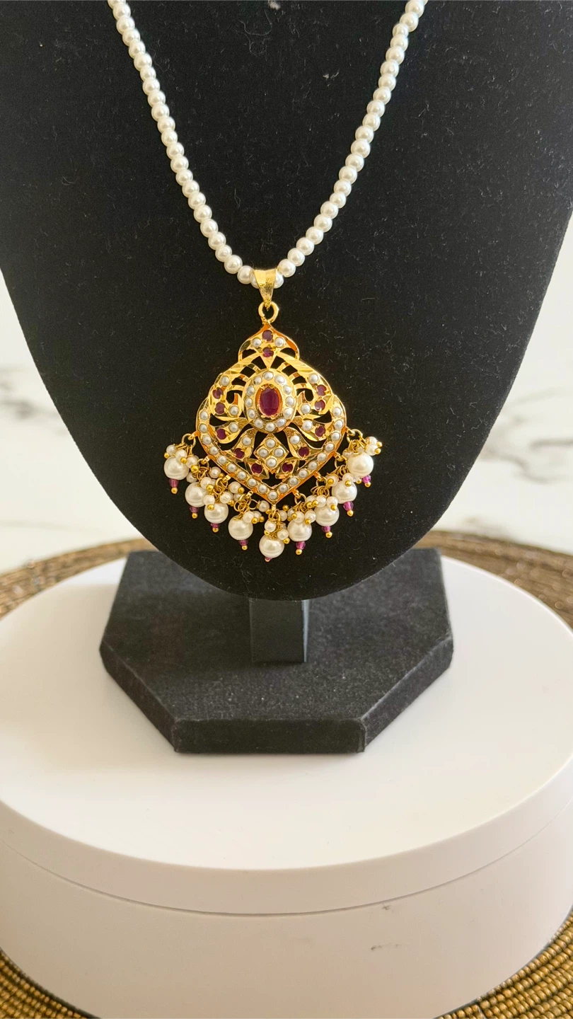 Pearl Necklace and Earrings Set with Pendant - photo 3