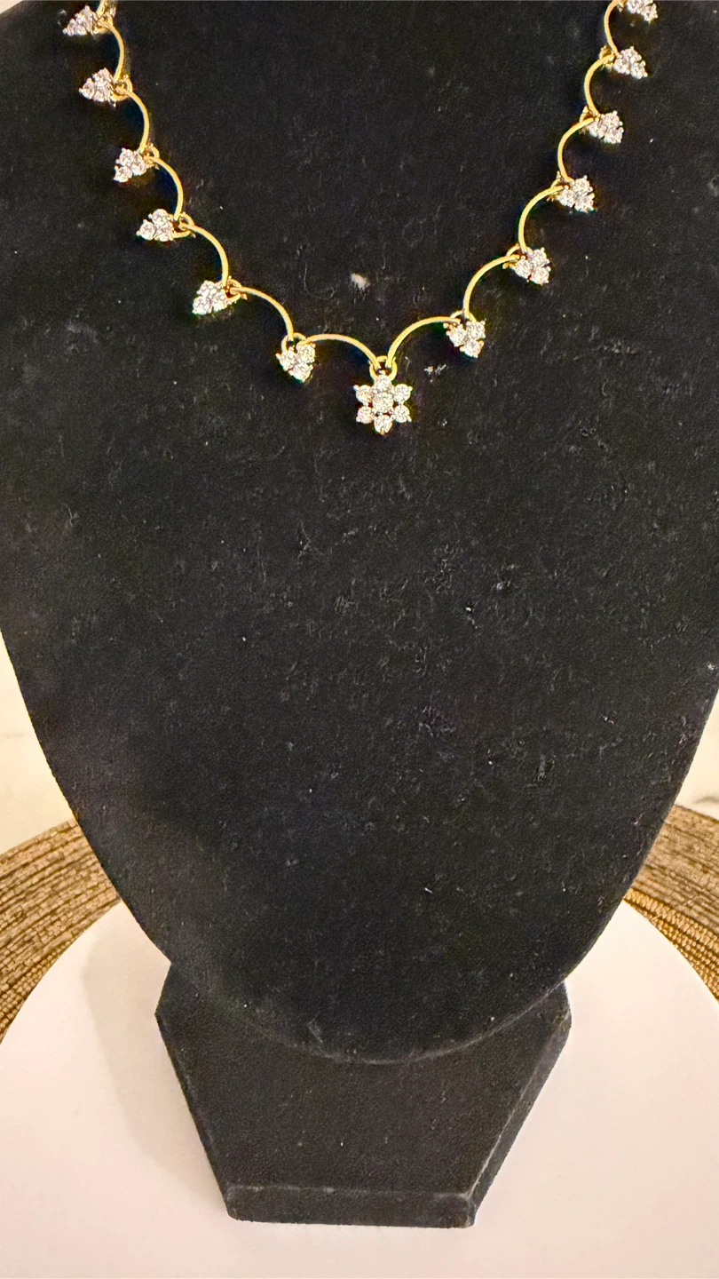 Gold-toned necklace and earring set with clear stones - photo 3