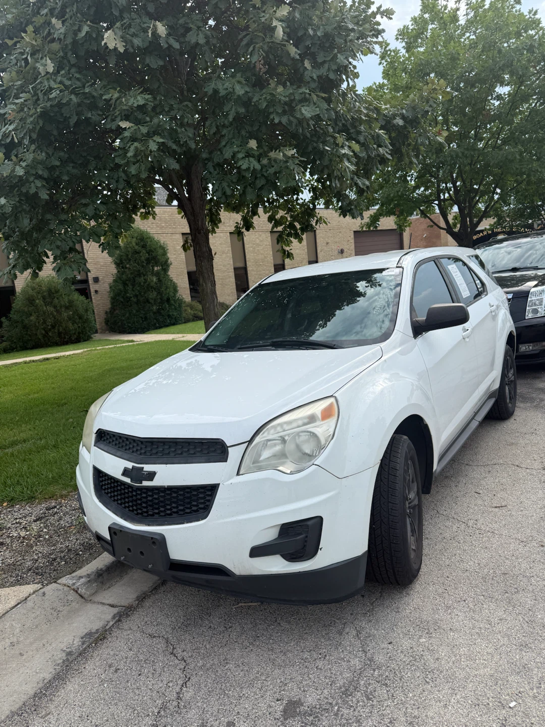 2014 White Chevrolet Equinox SUV - photo 5