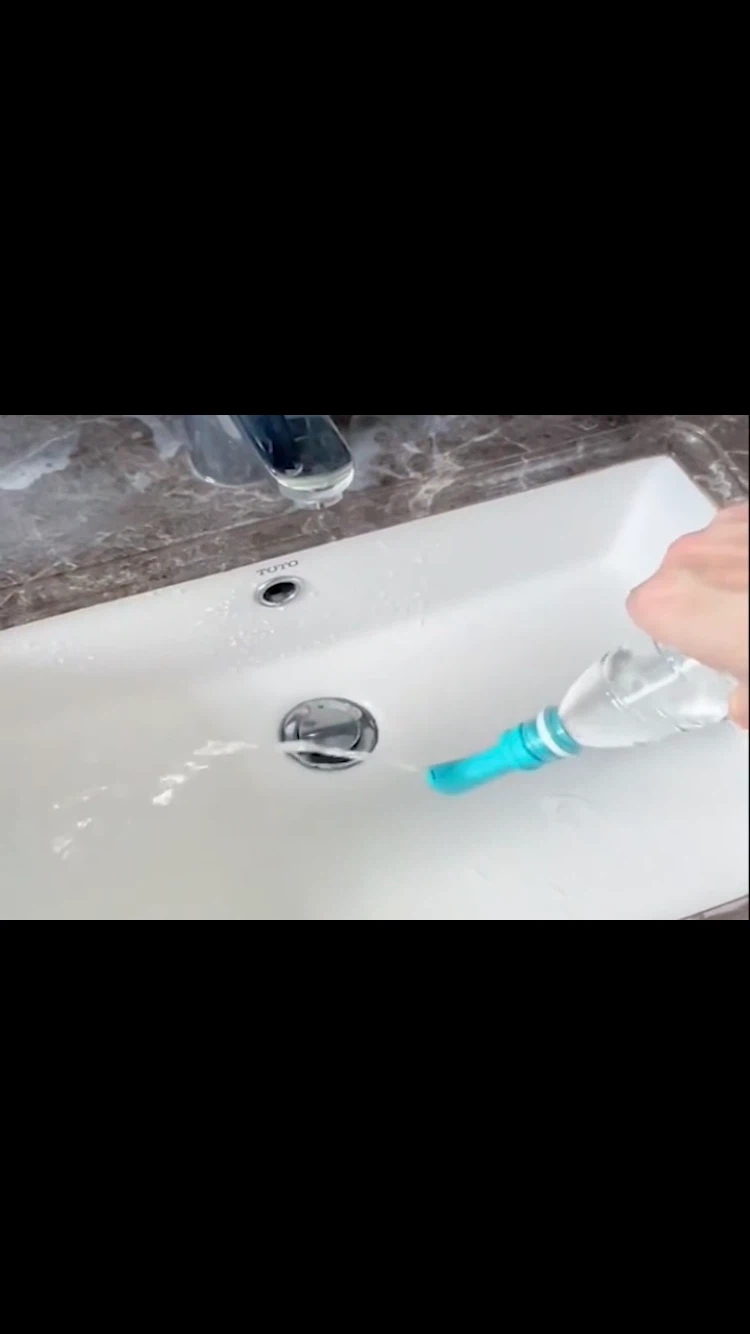 Teal Silicone Portable Bidet Nozzle 🩵🧴💧🚿✈️🧳🎒👜👛👝 - photo 5