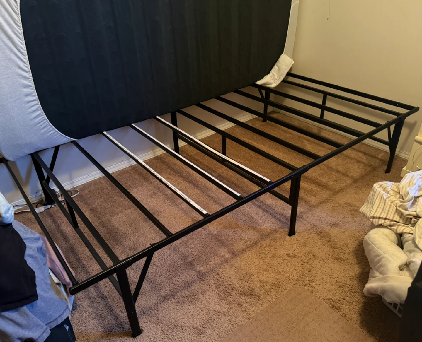 Metal Bed Frame with Mattress