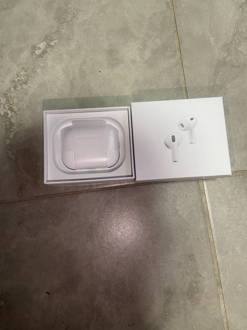 AirPods Pro 3 - Brand New - photo 4