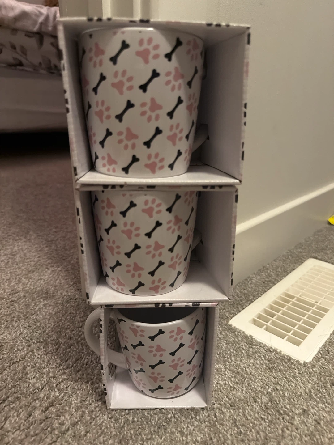 Set of 3 Mugs with Paw Print and Bone Design