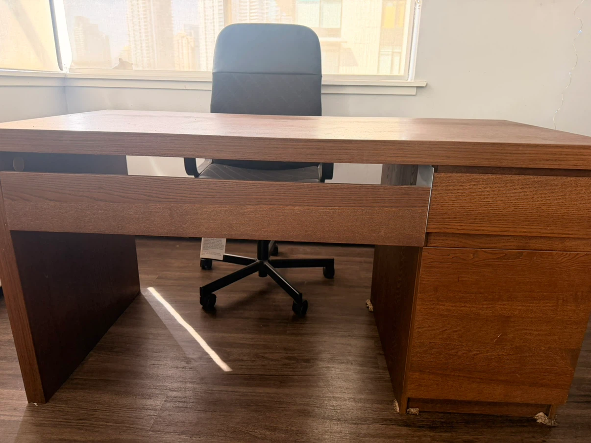 Wooden home office desk with drawers - photo 2