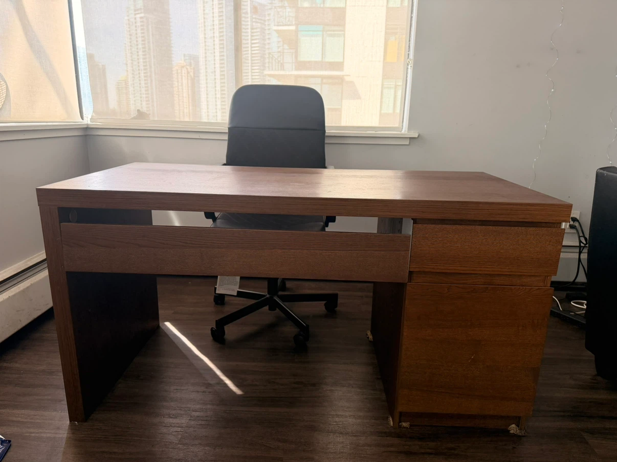 Wooden home office desk with drawers - photo 4
