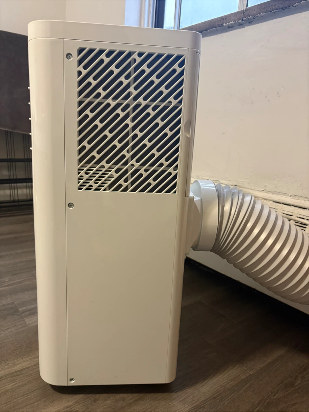 Costway Portable Air Conditioner with Exhaust Hose - photo 3