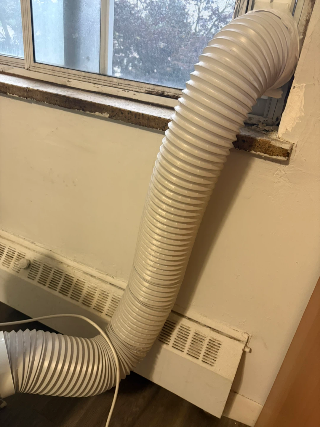 Costway Portable Air Conditioner with Exhaust Hose - photo 5
