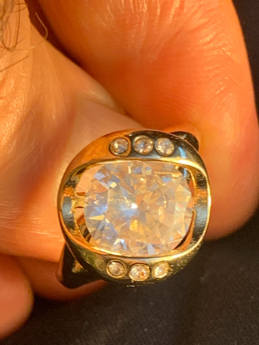 NRT Gold Tone Statement Ring Size 8