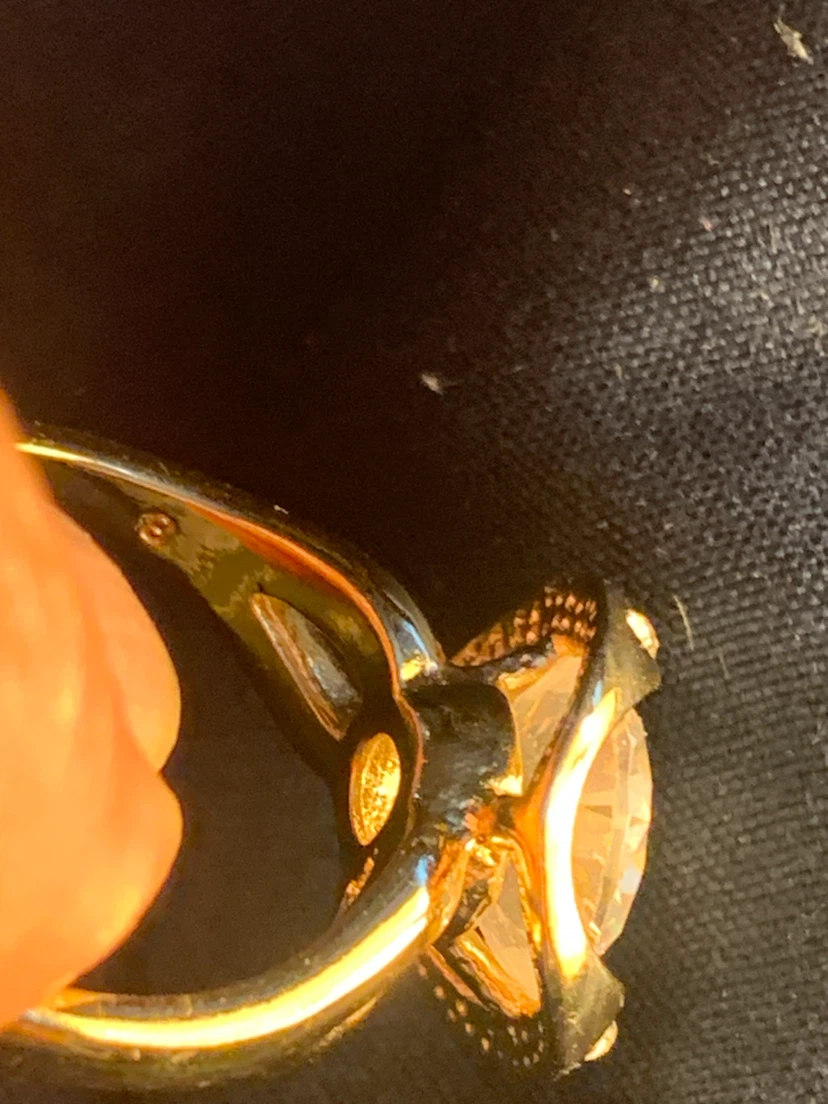 NRT Gold Tone Statement Ring Size 8 - photo 4