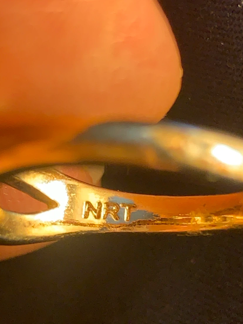 NRT Gold Tone Statement Ring Size 8 - photo 5