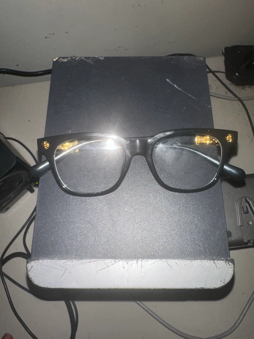 Clear & Black chrome here Glasses - photo 3