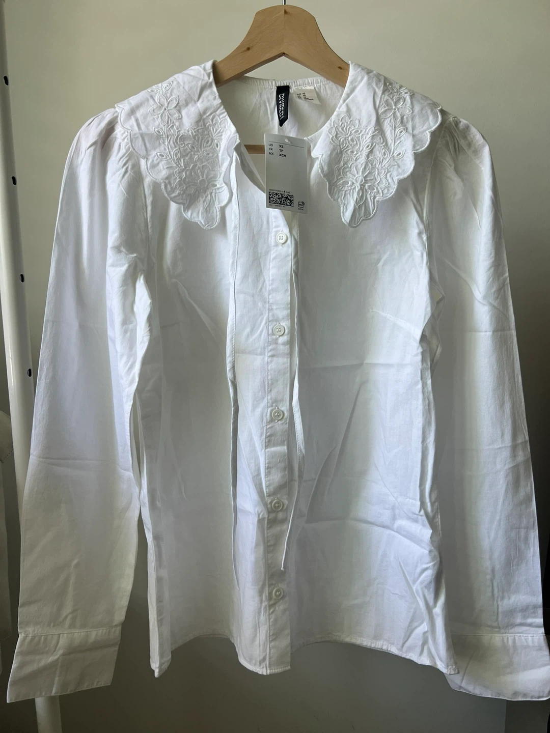 H&M White Embroidered Collar Blouse - photo 2