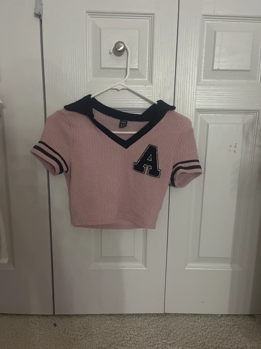 SHEIN Pink Cropped Collared Top