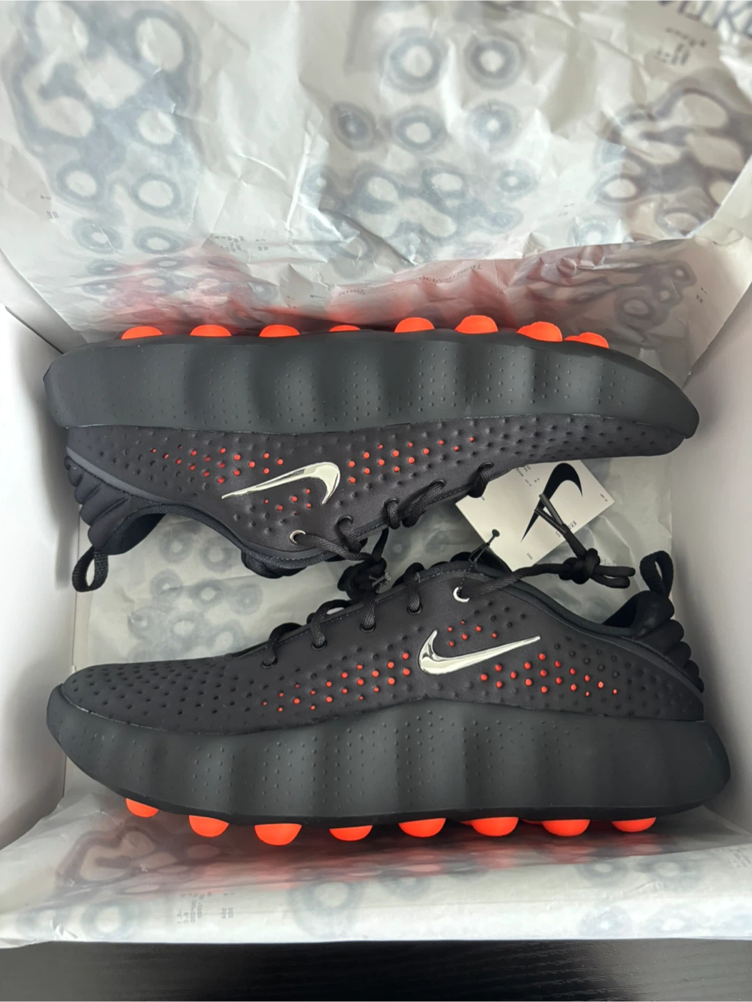 Nike Mind 002 Black size 15 Men’s/16.5 Women’s