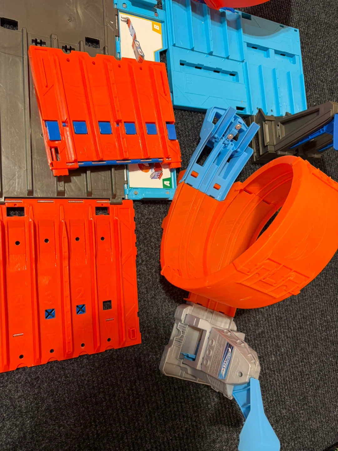 Hot Wheels Track Builder Set - photo 3