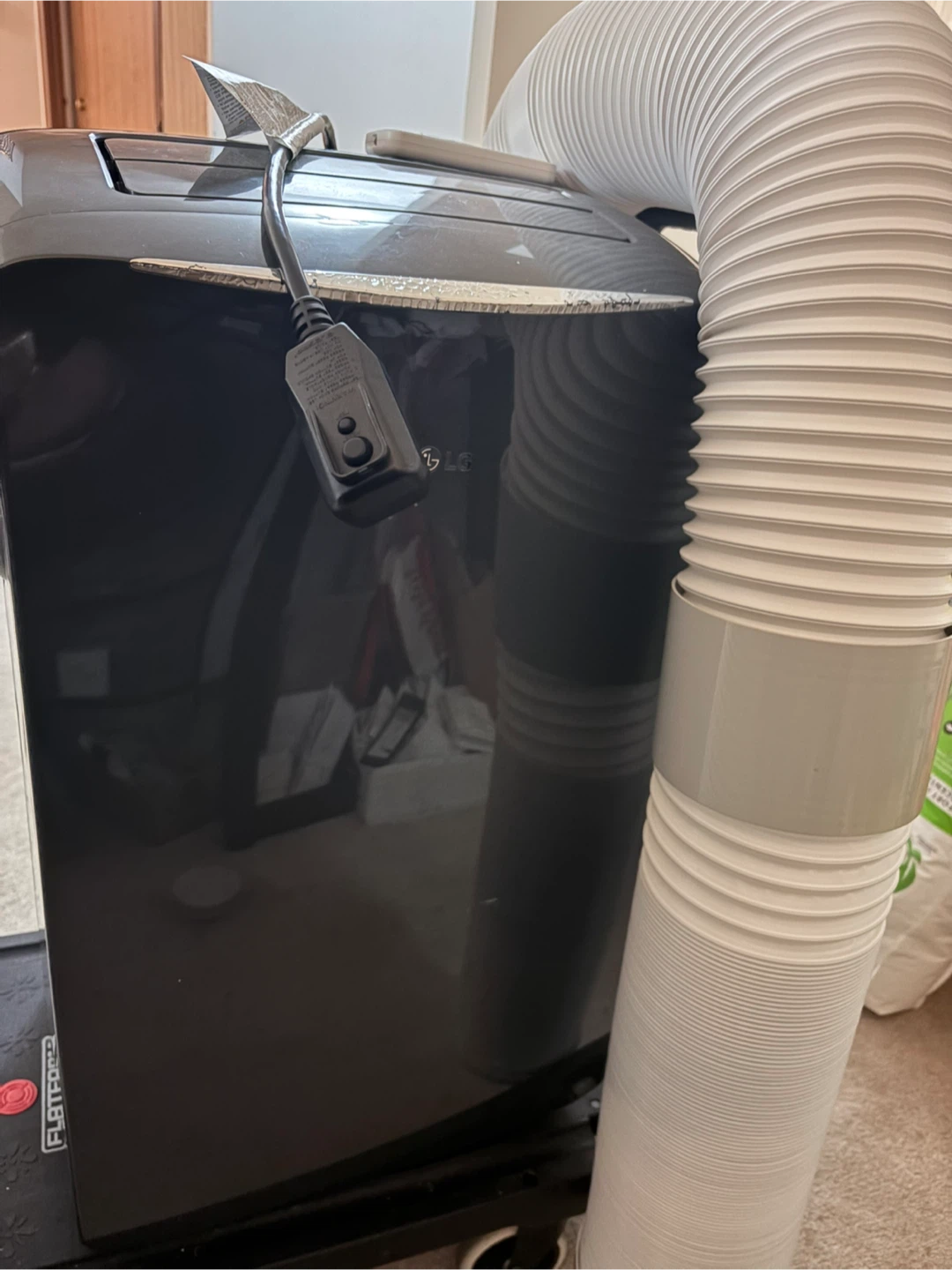 LG Portable Air Conditioner LP1021GSB - photo 2