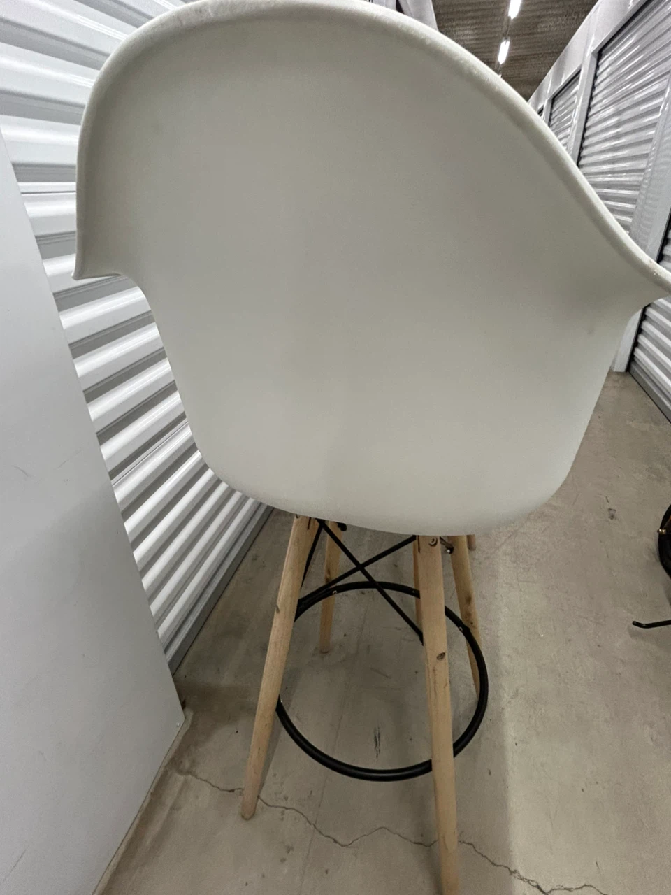 Set of 3 White Mid Century Style Bar Stools - photo 4