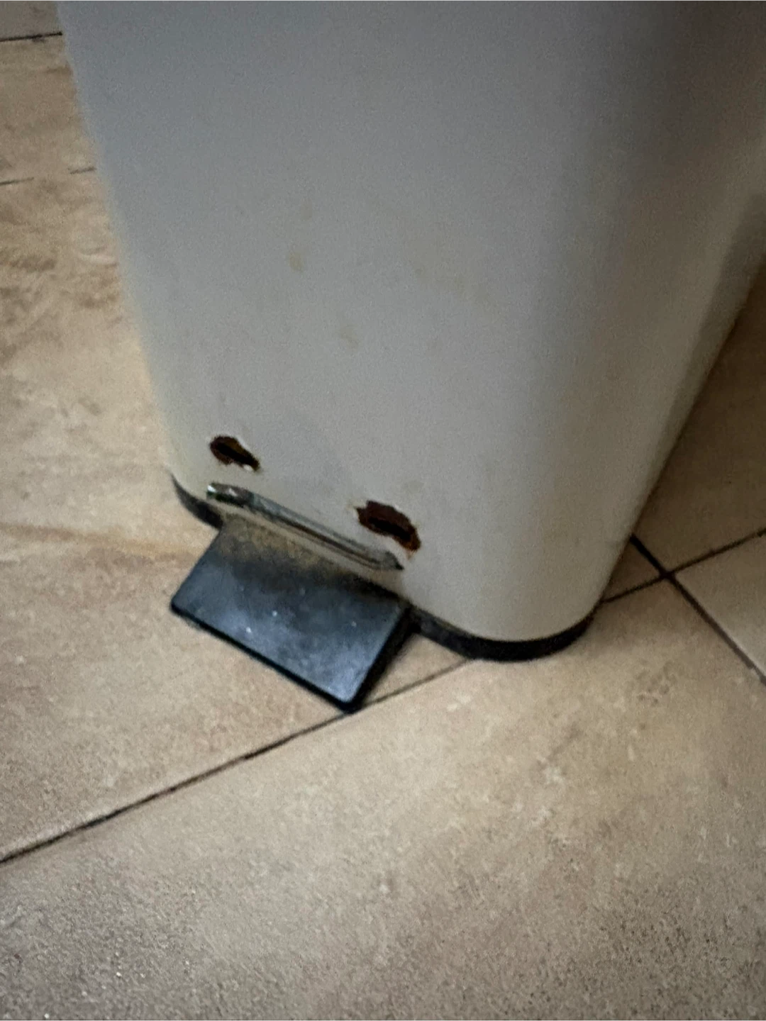 White Step Trash Can - photo 2