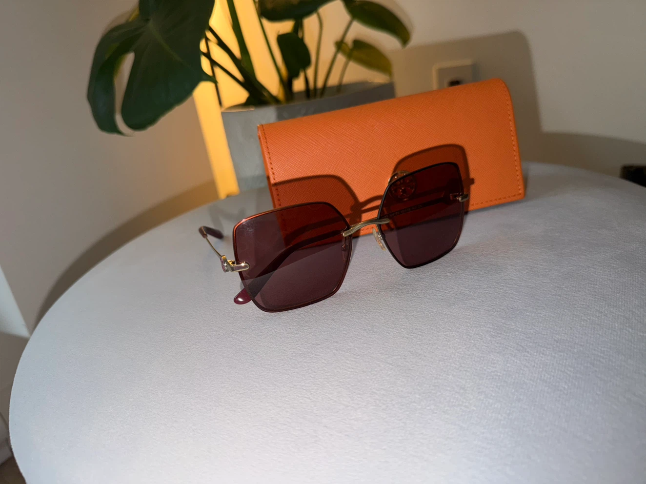 Tory Burch Sunglasses with Orange Case - photo 2
