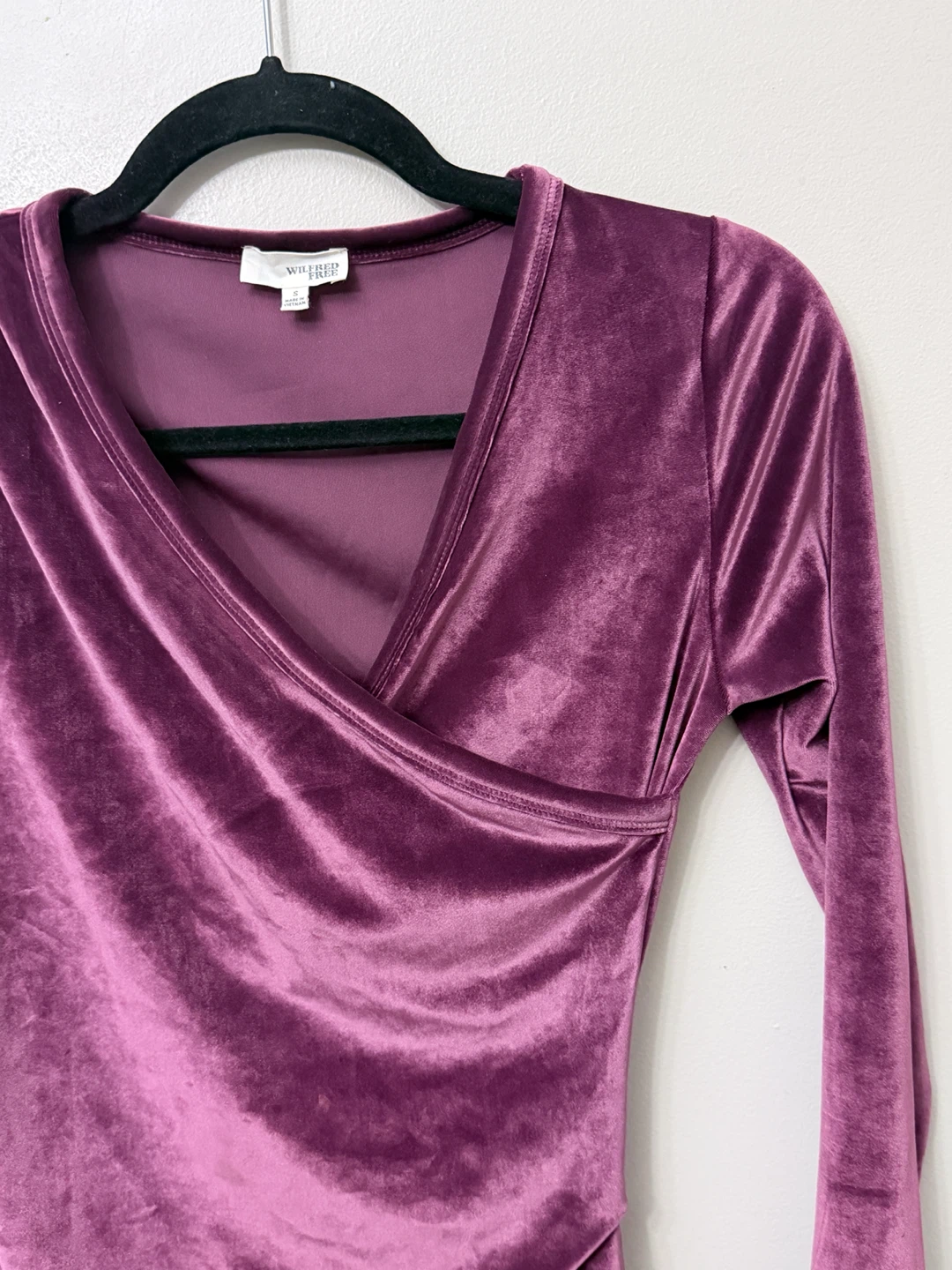 Wilfred Free Velvet Ruched Wrap Dress - photo 3