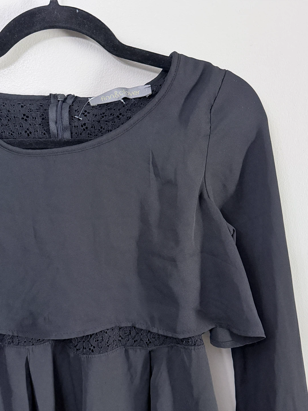 Finn & Clover Black Romper with Lace Detail XS - photo 3