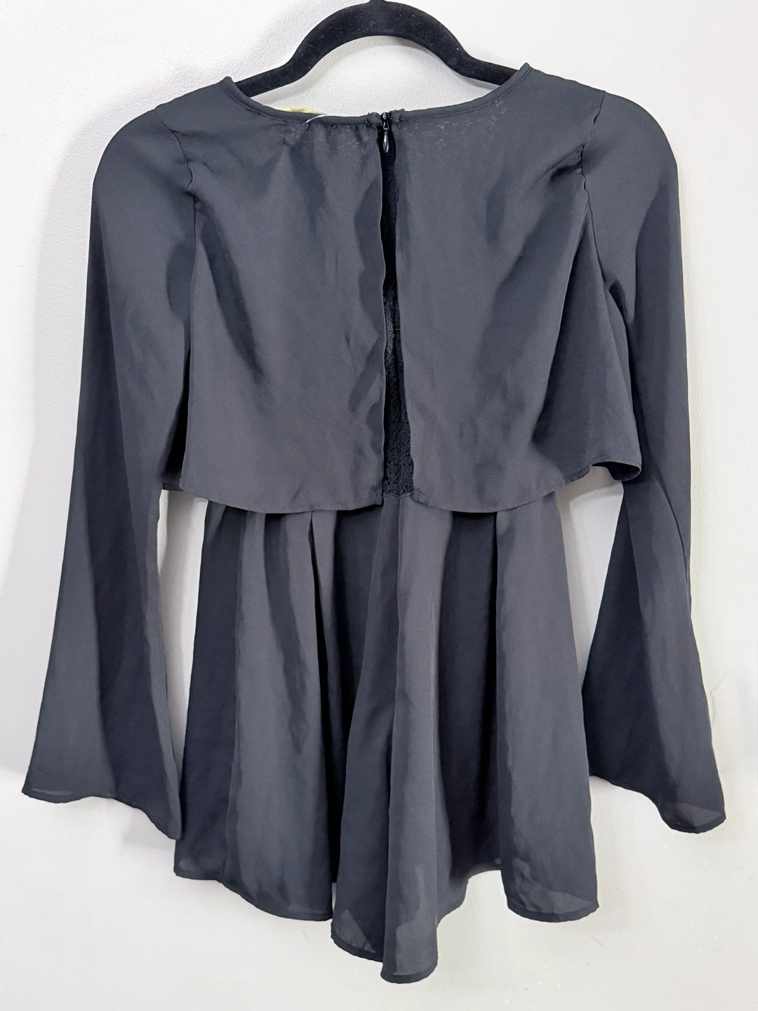 Finn & Clover Black Romper with Lace Detail XS - photo 5