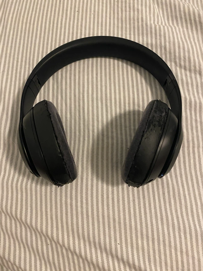 Beats by Dre Headphones with Case - photo 3