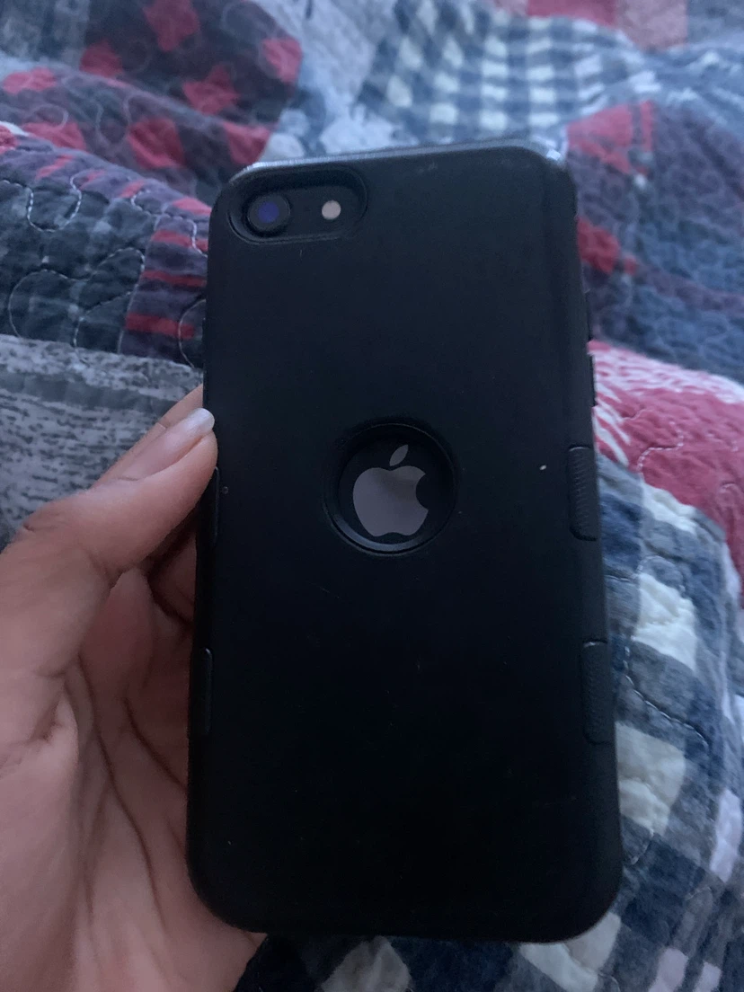 iPhone SE (2nd Generation) - photo 4