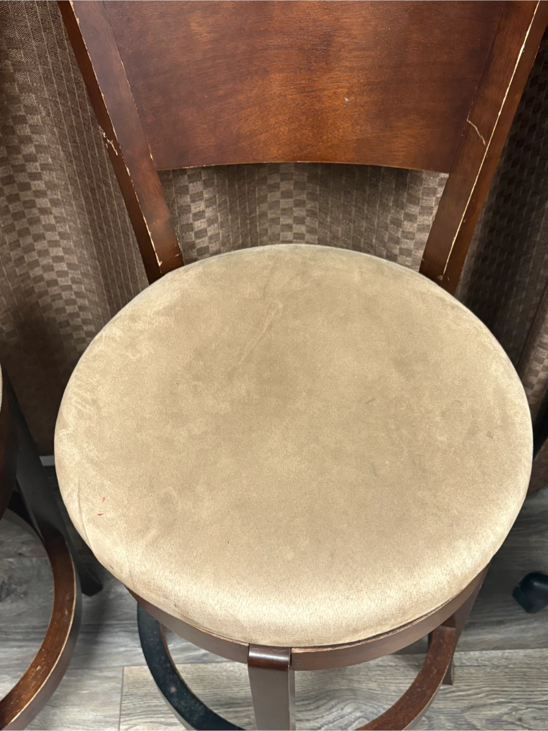 Wooden Bar Stools w Rotating Swivel Seats - photo 2