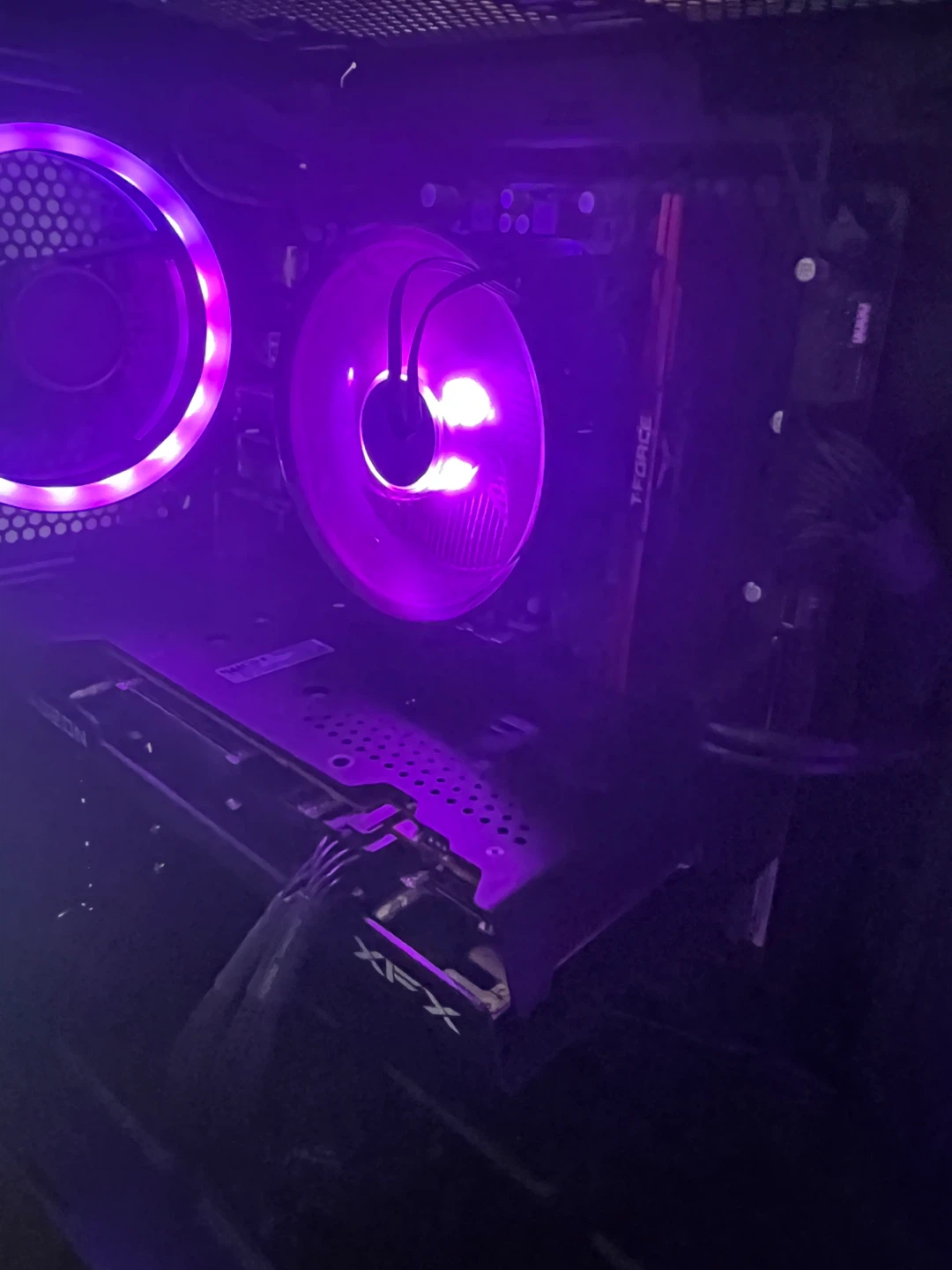 Custom Gaming PC with RGB Lighting - photo 5