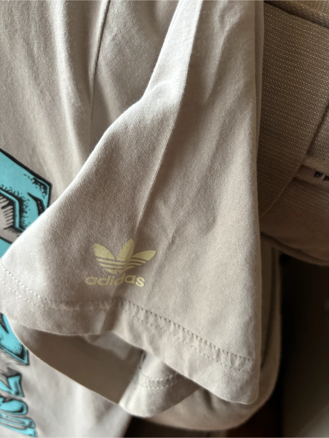 Adidas graphic T-Shirt size L - photo 4