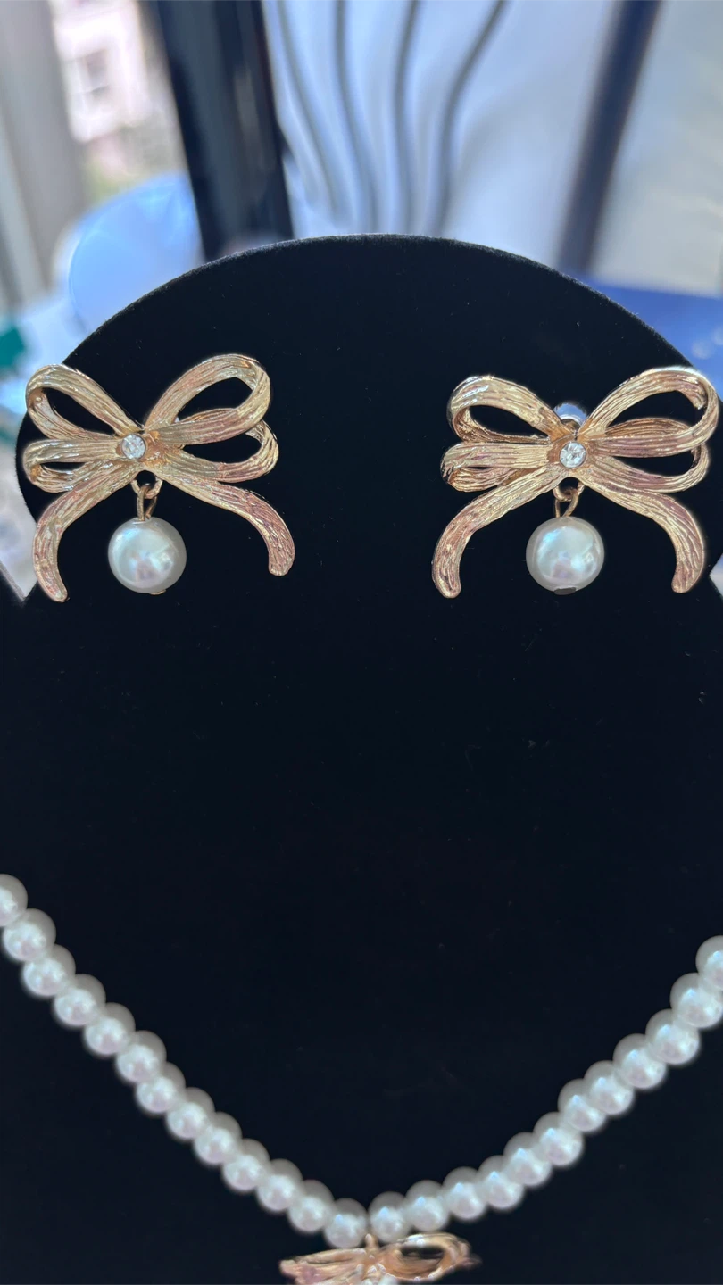 Pearl Necklace and Earring Set with Bows - photo 3