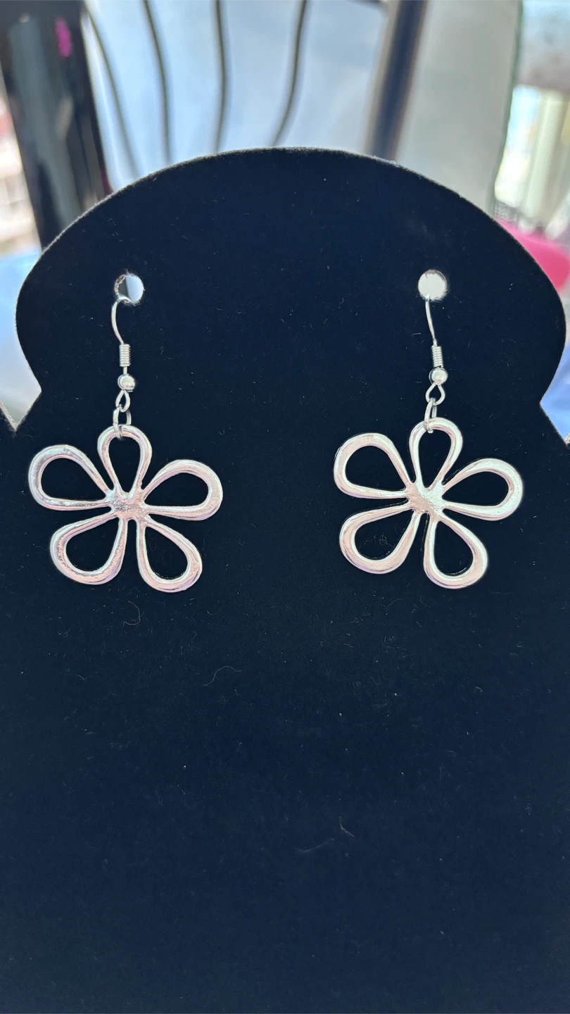 Silver Flower Dangle Earrings